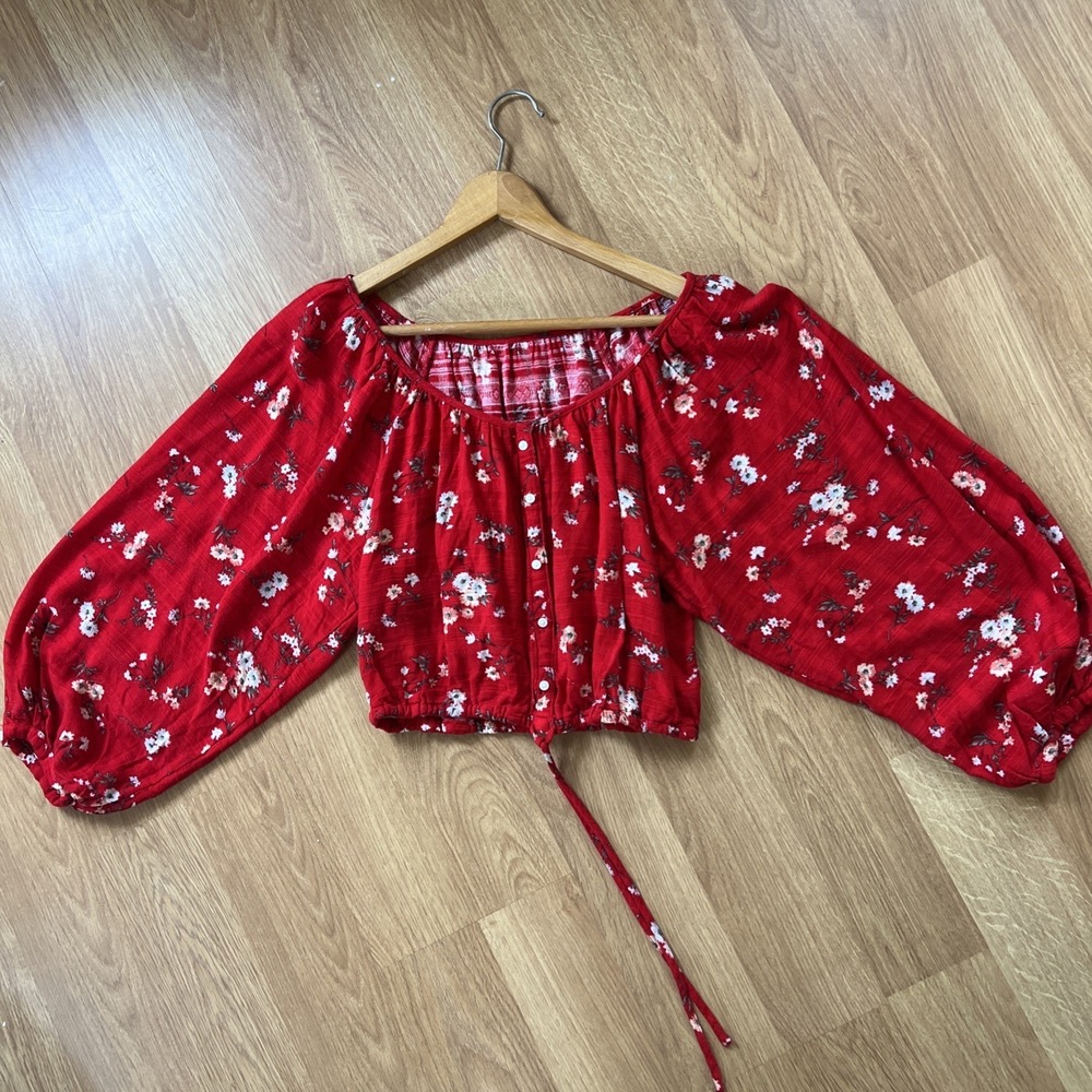 American Eagle Boho Top Sz Medium Crop Balloon Sleeve Red Floral Peasant Prairie